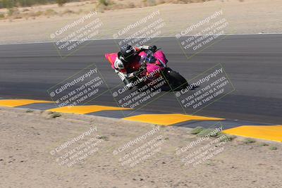 media/Oct-08-2022-SoCal Trackdays (Sat) [[1fc3beec89]]/Turn 7 Inside (145pm)/